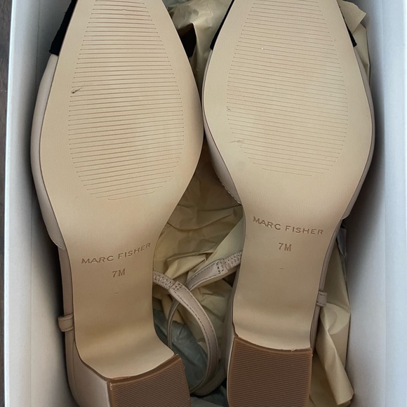 Marc Fisher Laynie Block Heel Pump size 7 - Picture 9 of 13